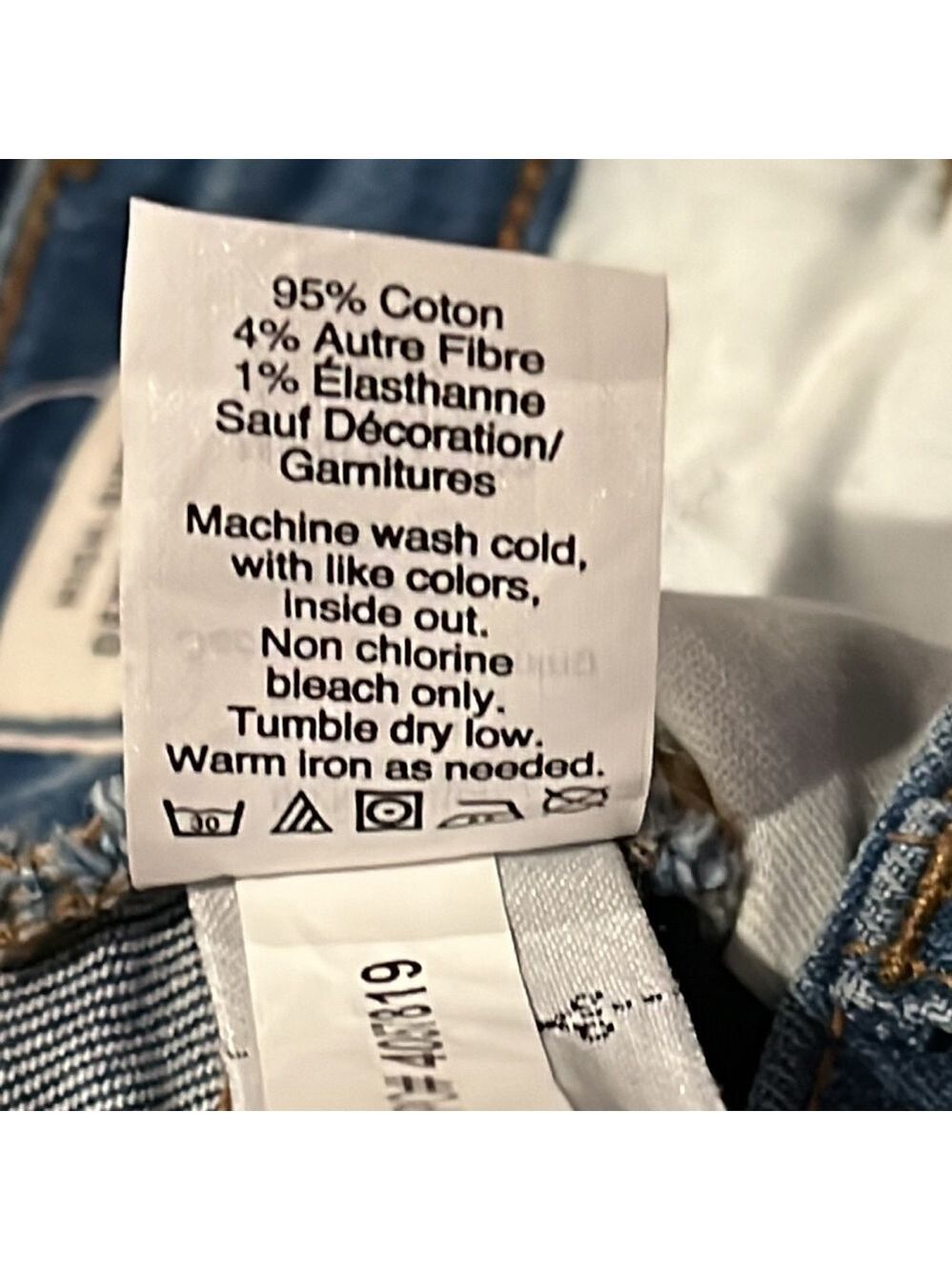 Madewell High Rise Button-Fly Denim Shorts - Size 24 - Picture 11 of 11